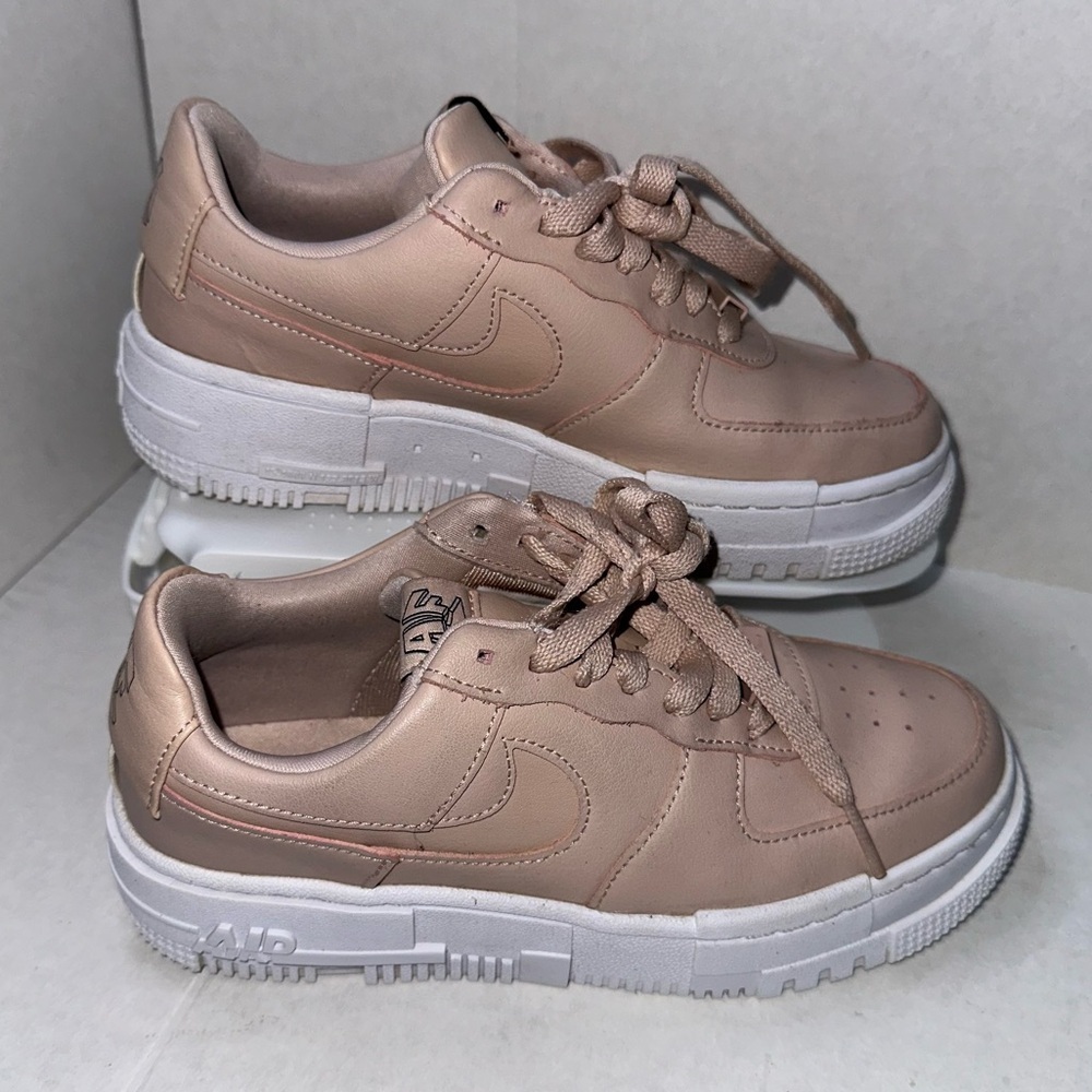 Nike Women's Air Force 1 Pixel “Particle Beige” Platform 5 size 5.5